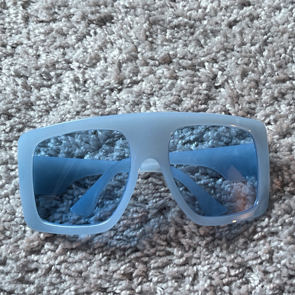 Stylish Blue Oversized Sunglasses
